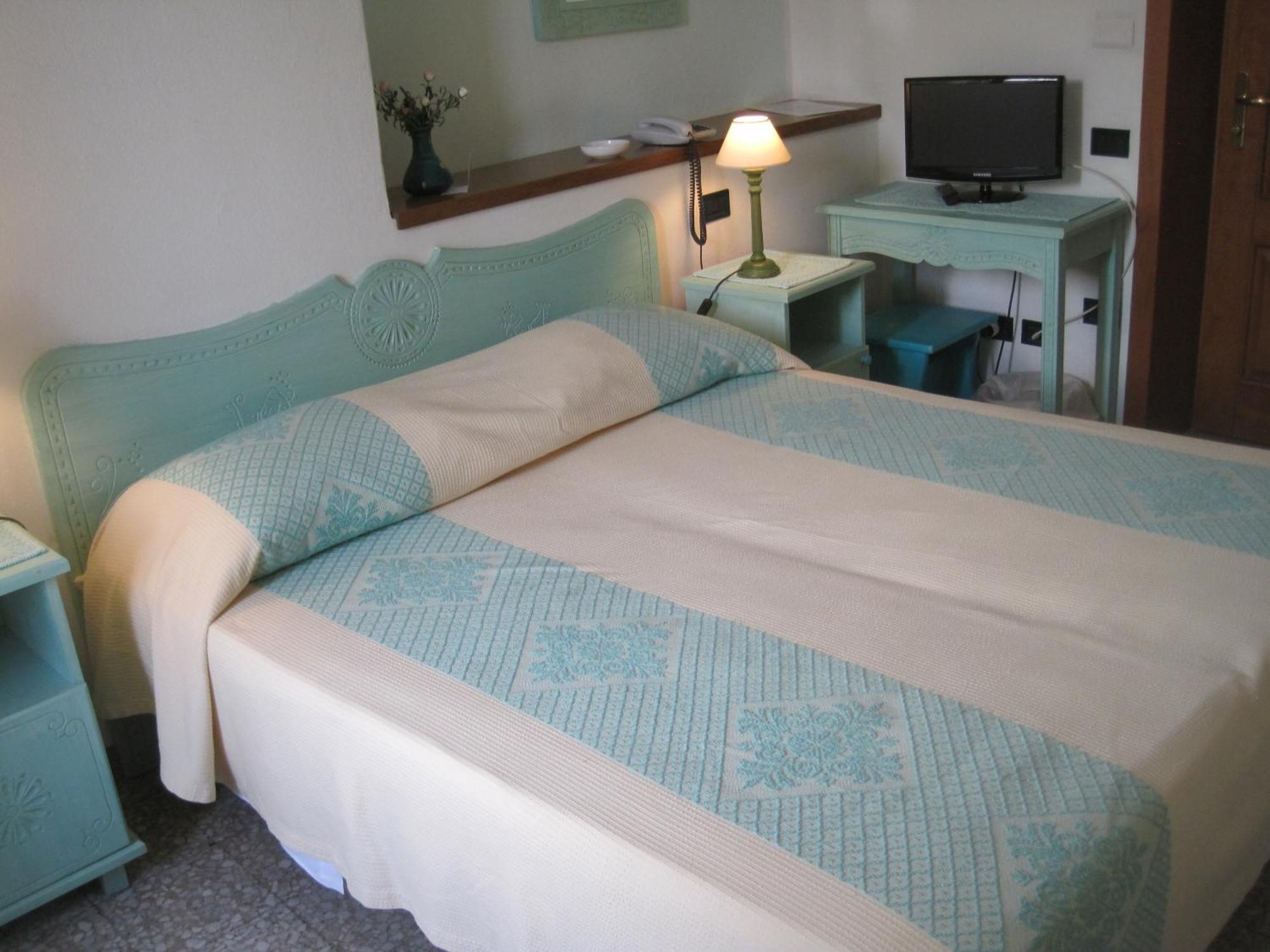 Hotel Moderno Санта Тереза Галура Стая снимка
